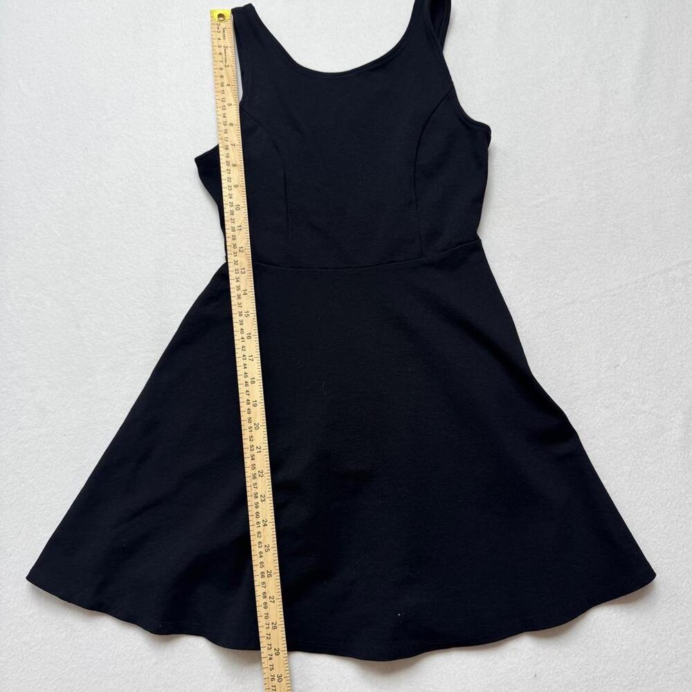 Lulus - Picture 3 of 8